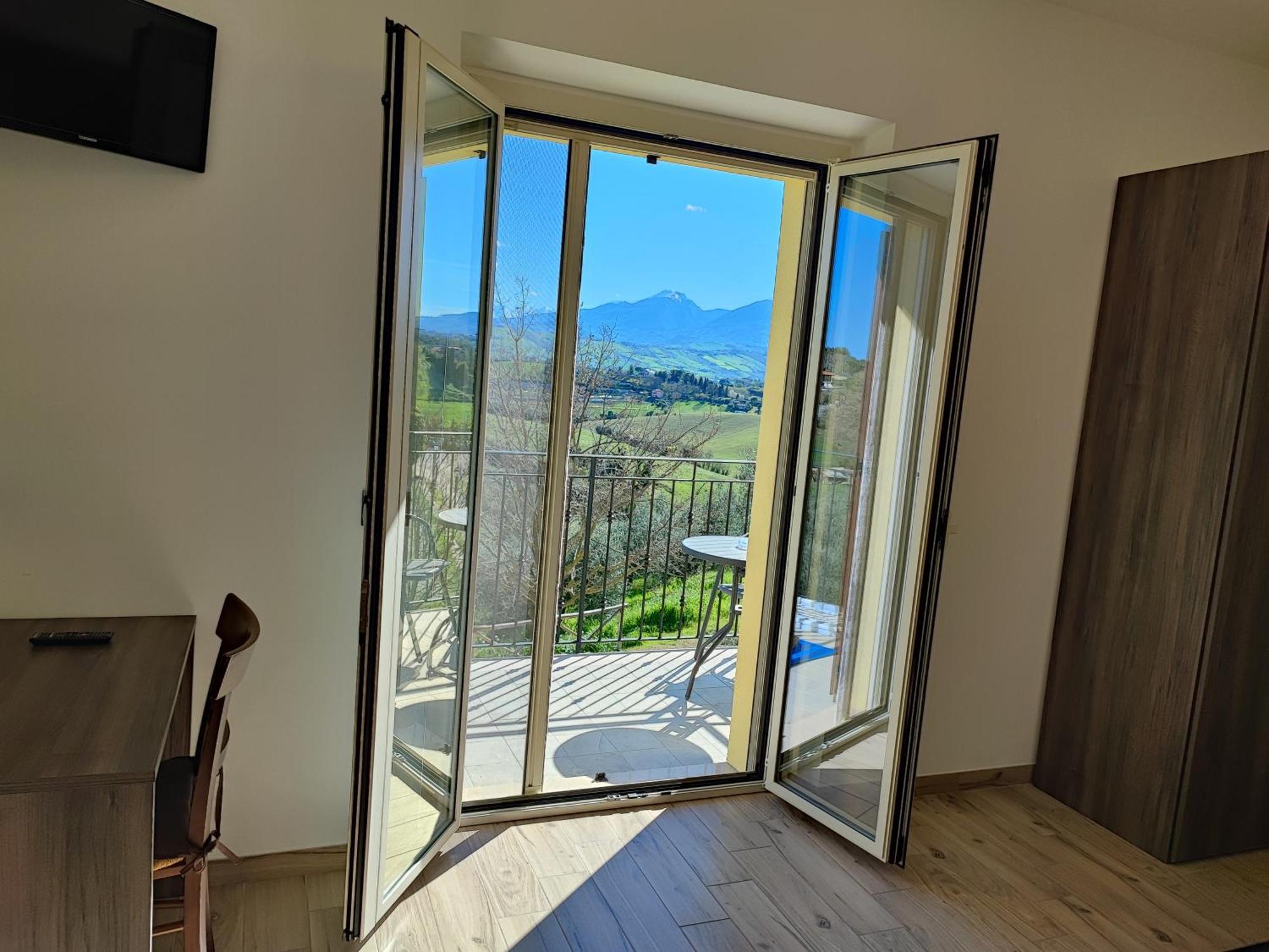 Colli del Tronto Agriturismo Alla Solagna מראה חיצוני תמונה